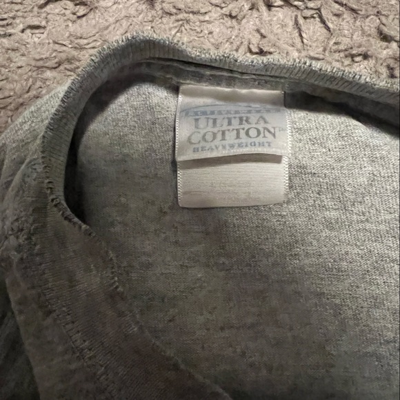 Cropped T-shirt - Picture 3 of 3